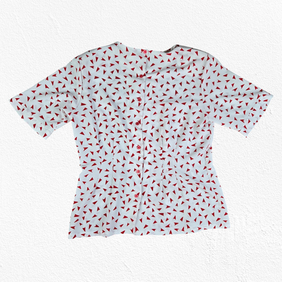 80s Vintage White Red Geometric Pleated Back Button Worthington Blouse Size 14 - Picture 6 of 6